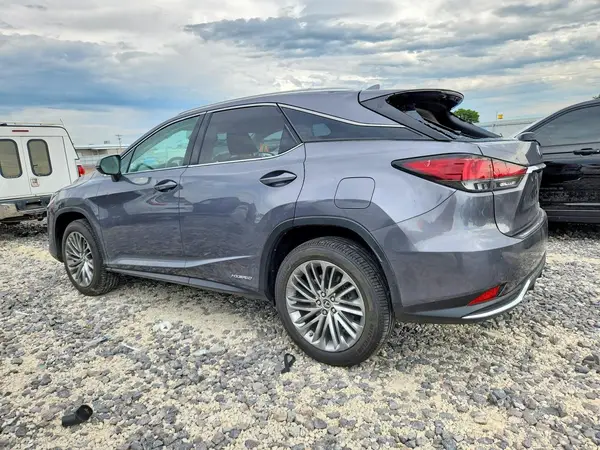 2T2JGMDA8MC065423 2021 LEXUS RX - Image 2