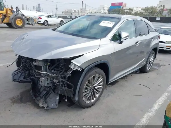 2T2JGMDA8NC077394 2022 LEXUS RX - Image 2