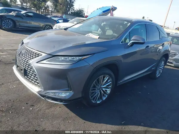 2T2JGMDA9NC083799 2022 LEXUS RX - Image 2