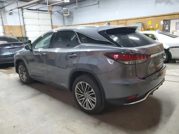 2T2JGMDA9NC093250 2022 LEXUS RX - Image 2