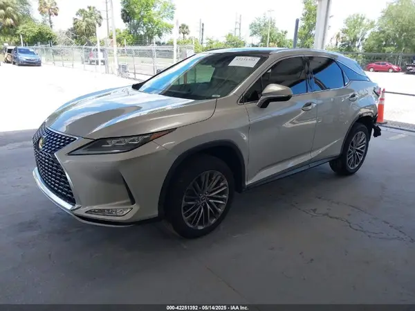 2T2JZMAA1MC185112 2021 LEXUS RX - Image 2