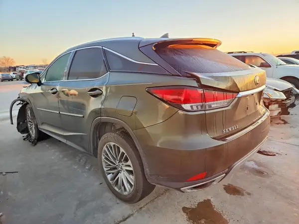 2T2JZMAA7MC216024 2021 LEXUS RX - Image 2