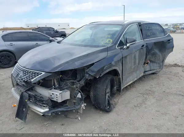 2T2JZMDA4NC366783 2022 LEXUS RX - Image 2