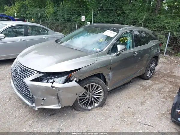 2T2JZMDA5MC305991 2021 LEXUS RX - Image 2