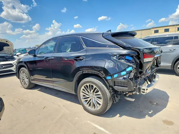 2T2JZMDAXNC339927 2022 LEXUS RX - Image 2
