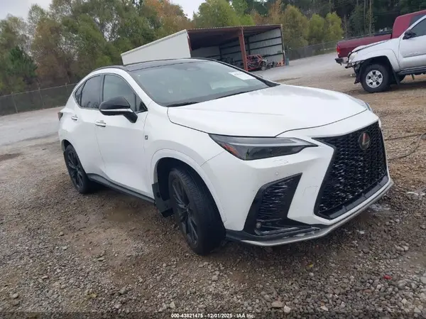 2T2KGCEZ5RC039369 2024 LEXUS NX - Image 1
