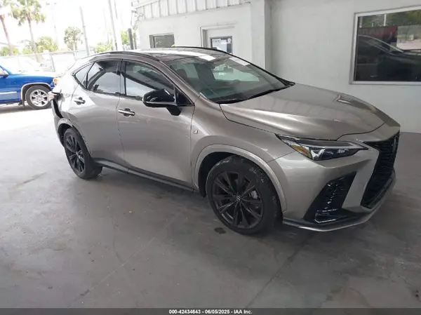 2T2KGCEZ9RC046177 2024 LEXUS NX - Image 1