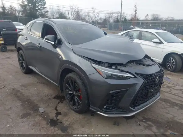 2T2KGCEZXNC006085 2022 LEXUS NX - Image 1