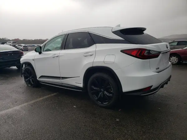 2T2SGMDA5MC061866 2021 LEXUS RX - Image 2