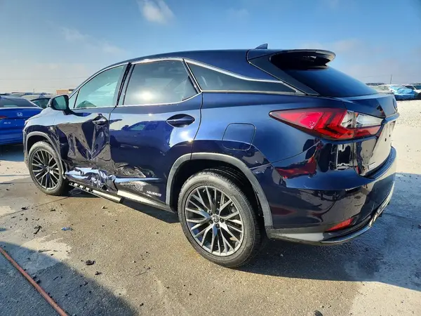 2T2SGMDA9NC073617 2022 LEXUS RX - Image 2