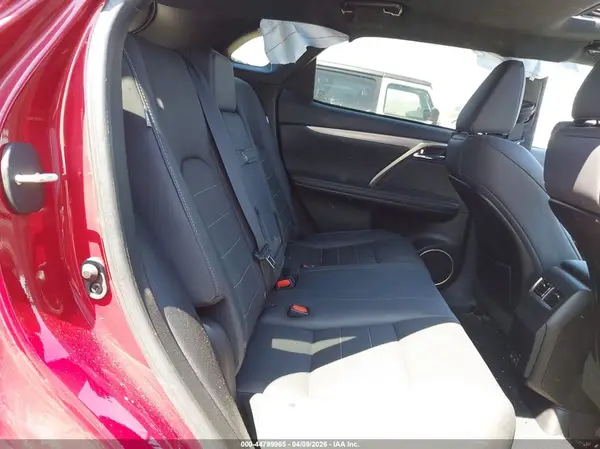 2T2SZMDA2NC335875 2022 LEXUS RX - Image 8