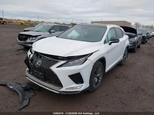 2T2YGMDA4NC081697 2022 LEXUS RX - Image 2