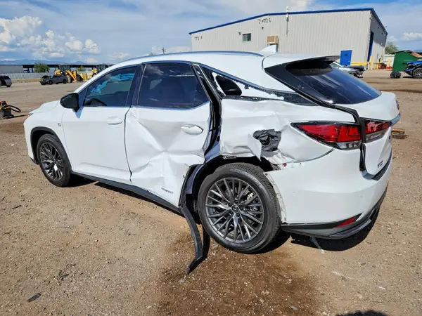 2T2YGMDA4NC085197 2022 LEXUS RX - Image 2