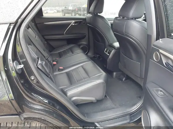 2T2YGMDA5LC048205 2020 LEXUS RX - Image 8
