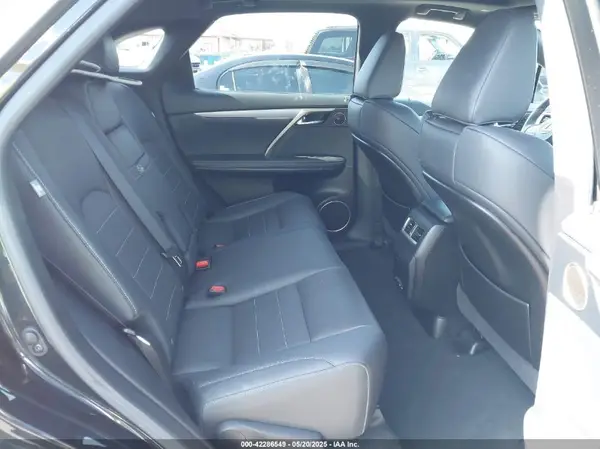 2T2YGMDA8NC082951 2022 LEXUS RX - Image 8