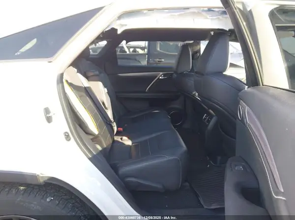 2T2YGMDA9LC054637 2020 LEXUS RX - Image 8