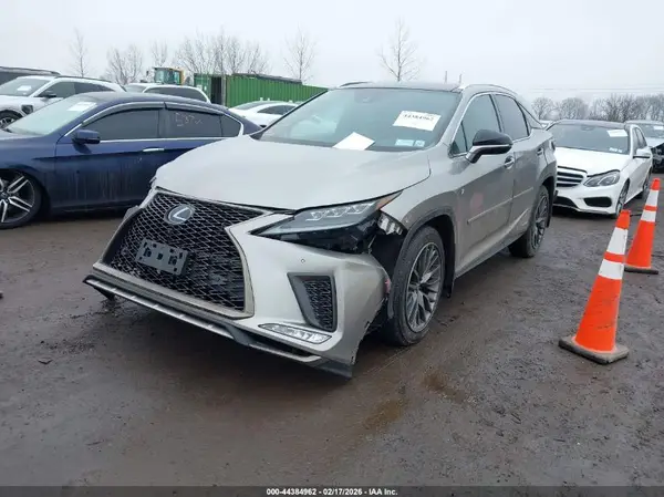 2T2YGMDAXLC051570 2020 LEXUS RX - Image 2
