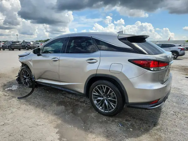 2T2YGMDAXMC064482 2021 LEXUS RX - Image 2