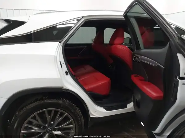 2T2YZMDA0LC252307 2020 LEXUS RX - Image 8