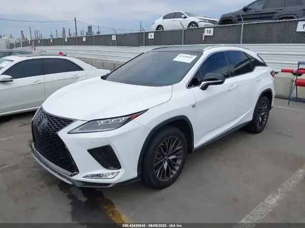 2T2YZMDA2MC298318 2021 LEXUS RX - Image 2