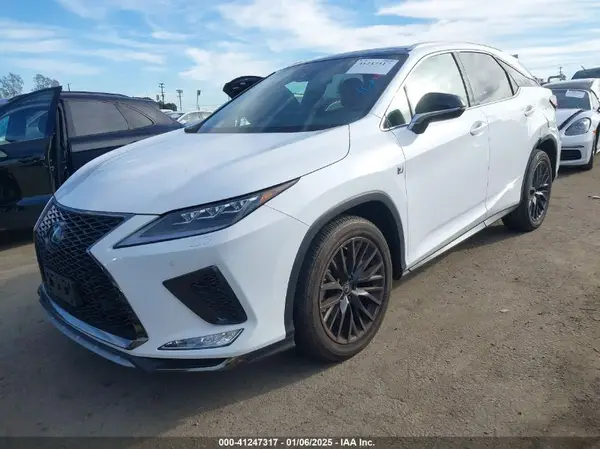 2T2YZMDA4LC234425 2020 LEXUS RX - Image 2