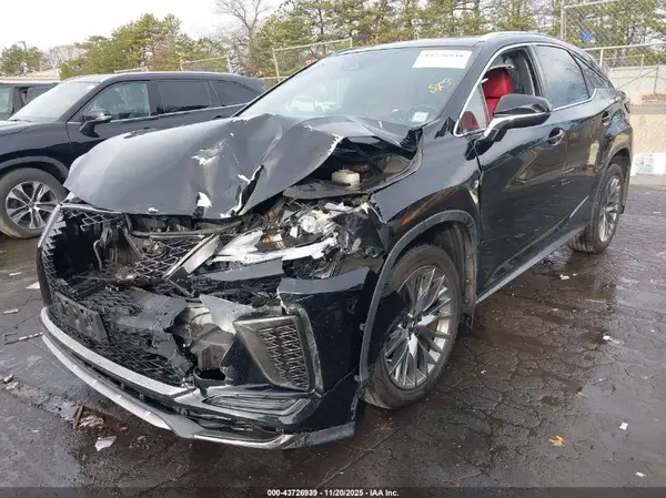 2T2YZMDA5LC241559 2020 LEXUS RX - Image 2
