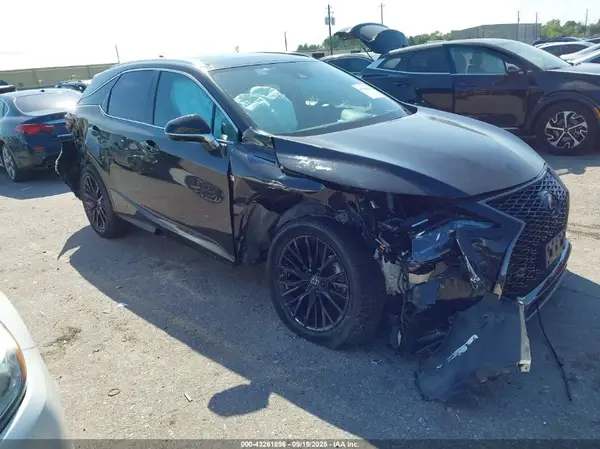 2T2YZMDA7NC327426 2022 LEXUS RX - Image 1