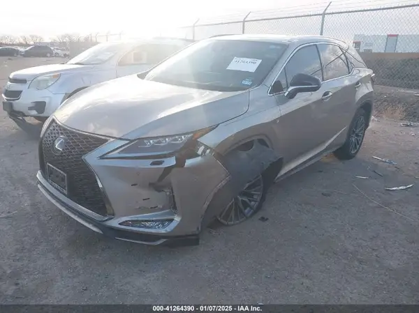 2T2YZMDA8NC326768 2022 LEXUS RX - Image 2