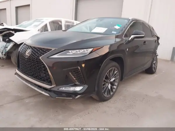 2T2YZMDA8NC327130 2022 LEXUS RX - Image 2