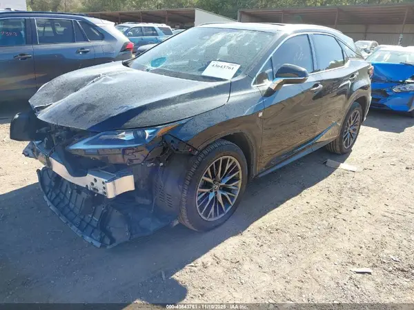 2T2YZMDAXLC230654 2020 LEXUS RX - Image 2