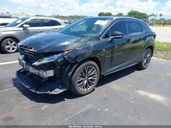 2T2YZMDAXLC244781 2020 LEXUS RX - Image 2