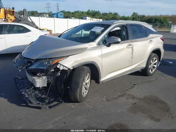 2T2ZZMCA0HC039998 2017 LEXUS RX - Image 2