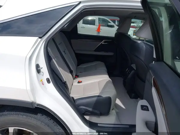 2T2ZZMCA0HC091986 2017 LEXUS RX - Image 8