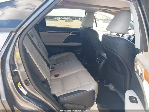 2T2ZZMCA0JC102006 2018 LEXUS RX - Image 8