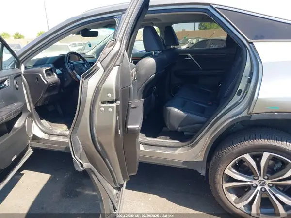 2T2ZZMCA0JC116665 2018 LEXUS RX - Image 8