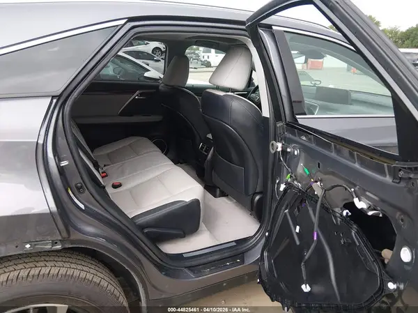 2T2ZZMCA0KC121446 2019 LEXUS RX - Image 8