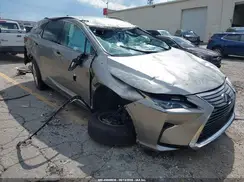 2T2ZZMCA0KC122712 2019 LEXUS RX