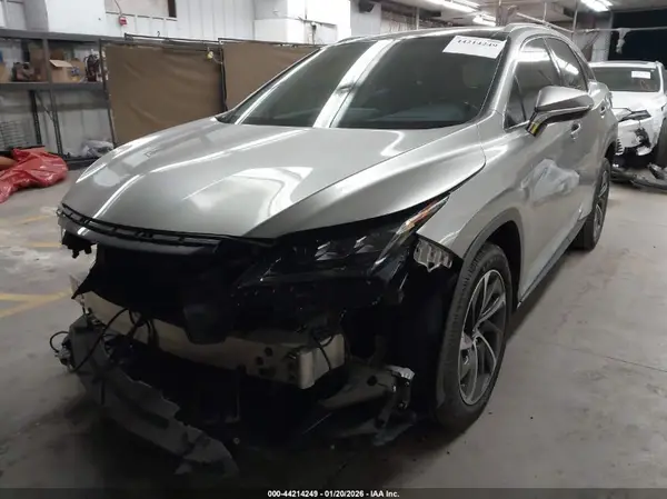 2T2ZZMCA0KC139378 2019 LEXUS RX - Image 2