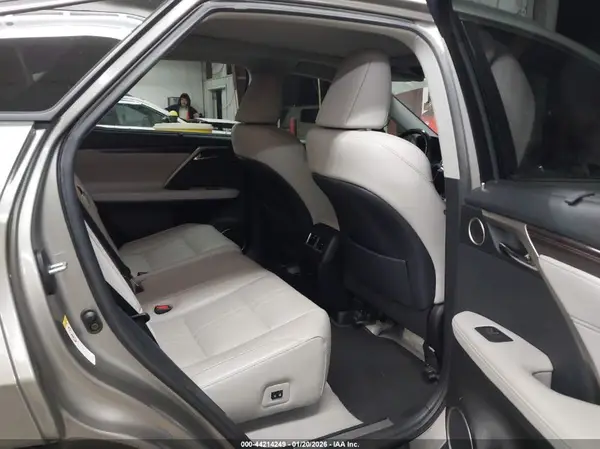 2T2ZZMCA0KC139378 2019 LEXUS RX - Image 8