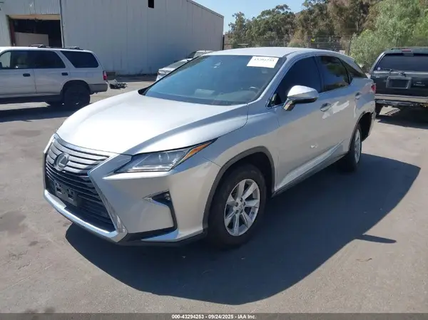 2T2ZZMCA1HC075263 2017 LEXUS RX - Image 2
