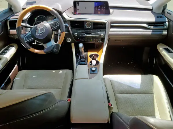 2T2ZZMCA1HC082004 2017 LEXUS RX - Image 8