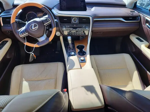 2T2ZZMCA1JC107991 2018 LEXUS RX - Image 8
