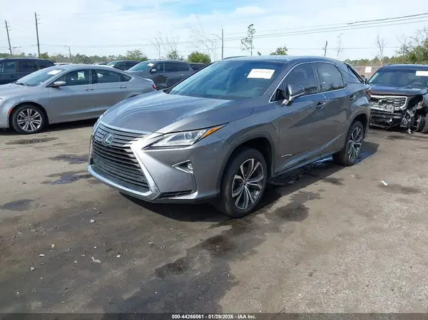 2T2ZZMCA1JC110132 2018 LEXUS RX - Image 2