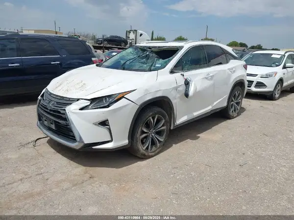 2T2ZZMCA1KC135694 2019 LEXUS RX - Image 2