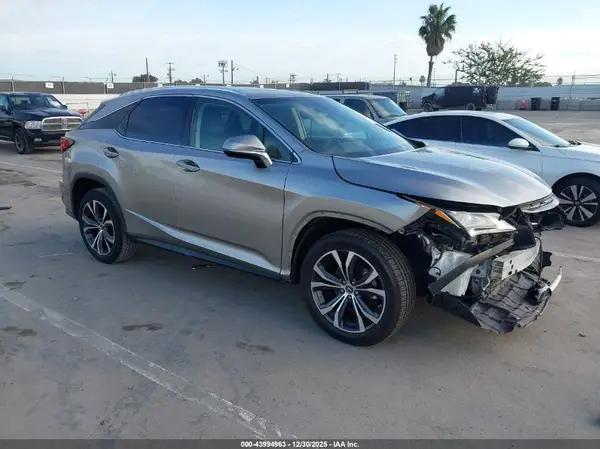 2T2ZZMCA1KC138157 2019 LEXUS RX - Image 1