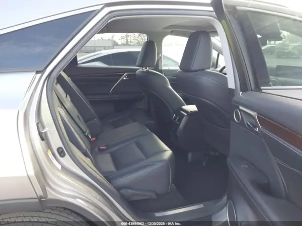 2T2ZZMCA1KC138157 2019 LEXUS RX - Image 8