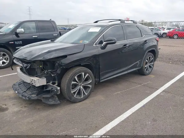 2T2ZZMCA1KC138806 2019 LEXUS RX - Image 2