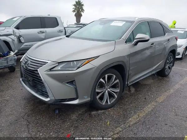 2T2ZZMCA2JC093938 2018 LEXUS RX - Image 2