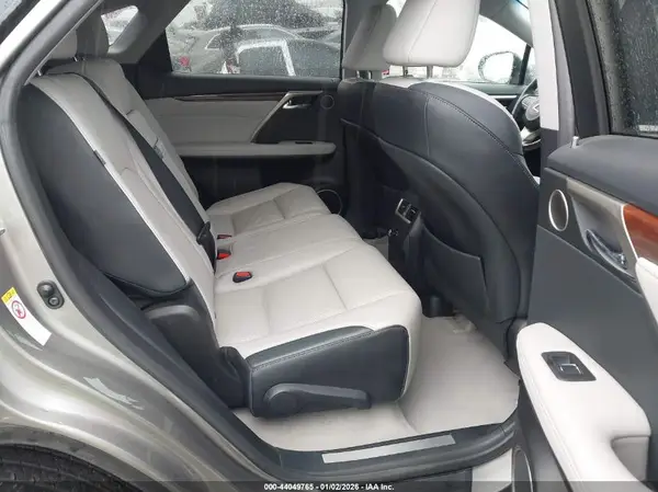 2T2ZZMCA2JC093938 2018 LEXUS RX - Image 8
