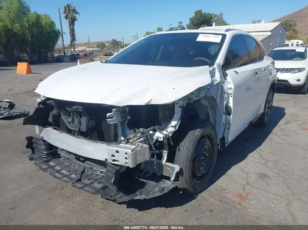 2T2ZZMCA2JC097648 2018 LEXUS RX - Image 2